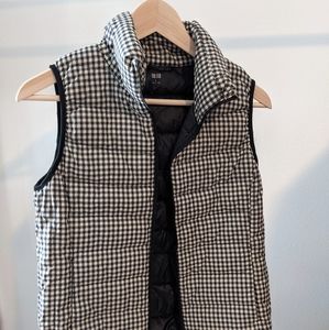 Uniqlo Small Down Vest with Stuff Sack